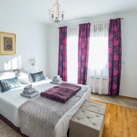 Deluxe Tara * Mostar