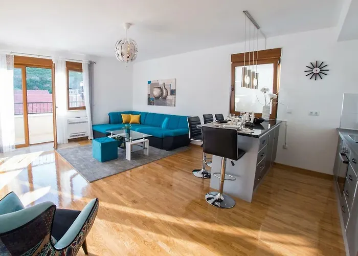 Deluxe Tara * Mostar